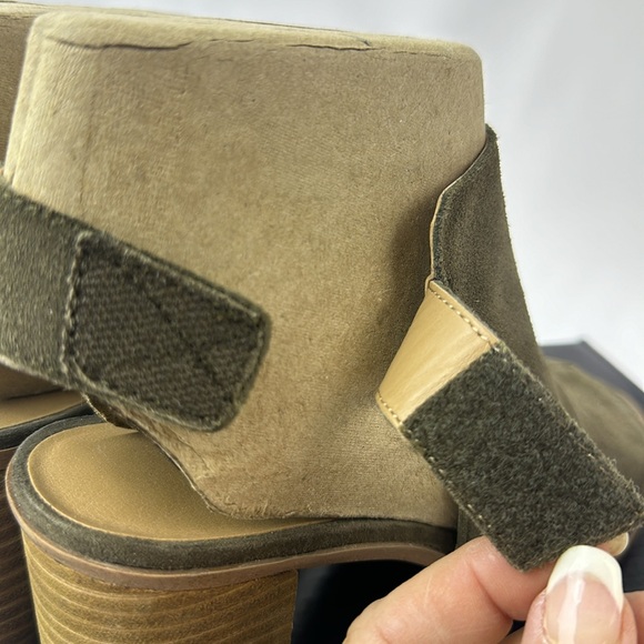 Franco Sarto Suede Olive Green Slides with hook & loop Strap. Size 8. - Picture 6 of 9